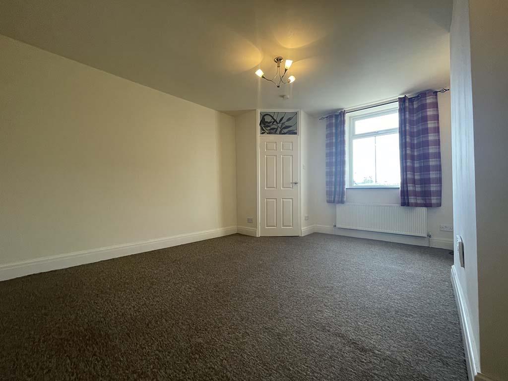 2 bedroom mid terrace house SSTC in Laneshawbridge - IMG_6498.jpg